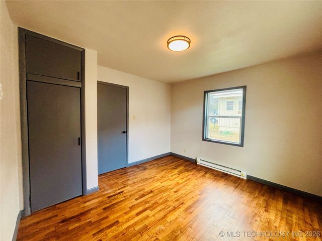 800 W Grand Avenue, Eufaula, OK 74432