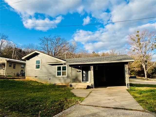 800 W Grand Avenue, Eufaula, OK 74432