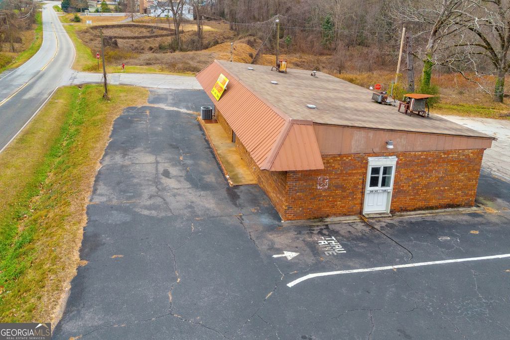589 Dicks Hill Parkway, Mount Airy, GA 30563 — photo 4