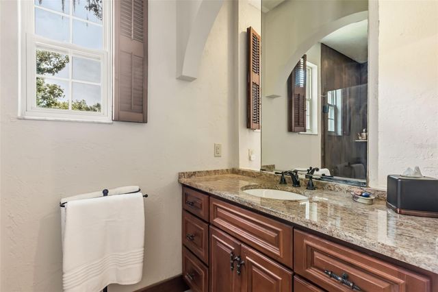 1909 COUNTRY CLUB DRIVE, Eustis, FL 32726