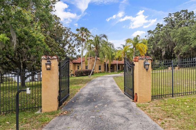 1909 COUNTRY CLUB DRIVE, Eustis, FL 32726