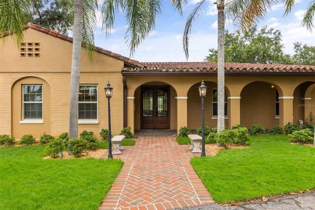 1909 COUNTRY CLUB DRIVE, Eustis, FL 32726