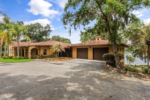 1909 COUNTRY CLUB DRIVE, Eustis, FL 32726