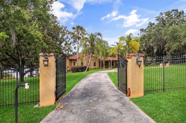 1909 COUNTRY CLUB DRIVE, Eustis, FL 32726