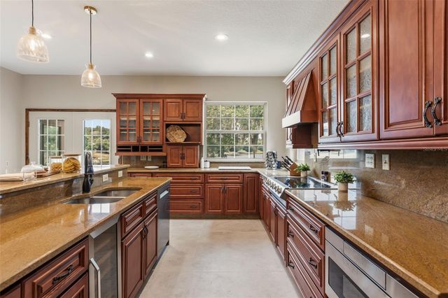 1909 COUNTRY CLUB DRIVE, Eustis, FL 32726