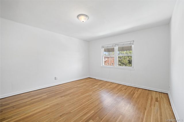 1047 E 217th Street, Bronx, NY 10469