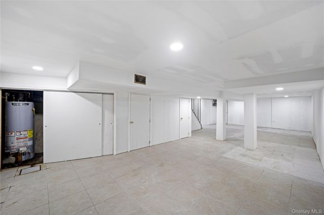 1047 E 217th Street, Bronx, NY 10469