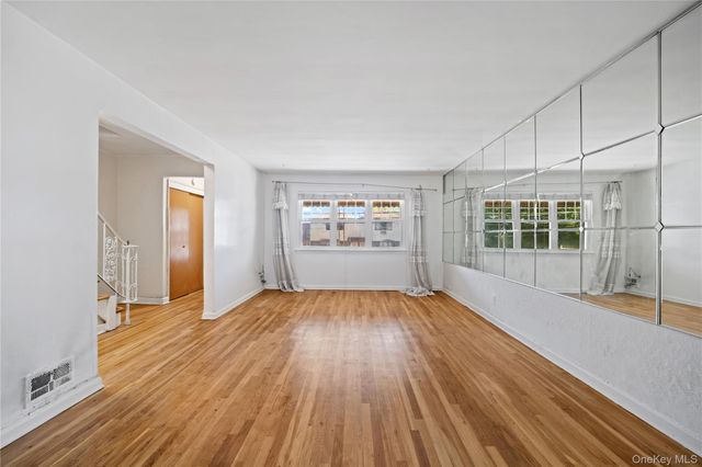 1047 E 217th Street, Bronx, NY 10469