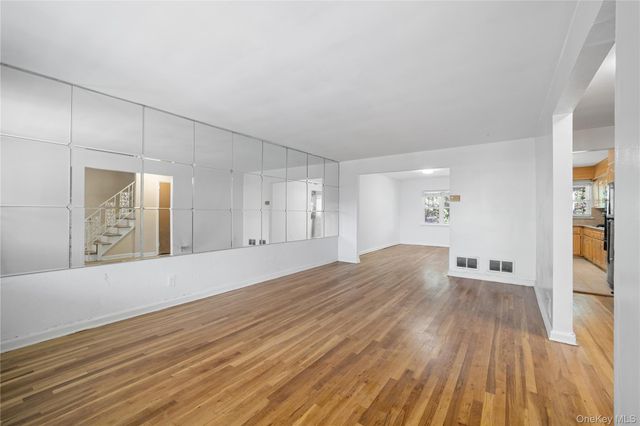 1047 E 217th Street, Bronx, NY 10469