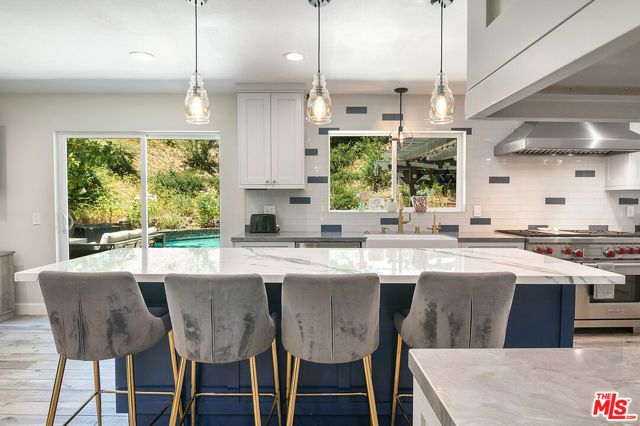 3525 Eddingham Avenue, Calabasas, CA 91302