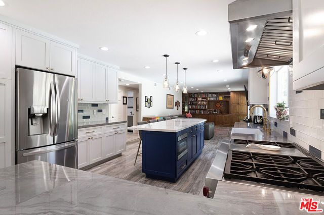 3525 Eddingham Avenue, Calabasas, CA 91302