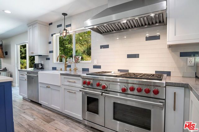 3525 Eddingham Avenue, Calabasas, CA 91302