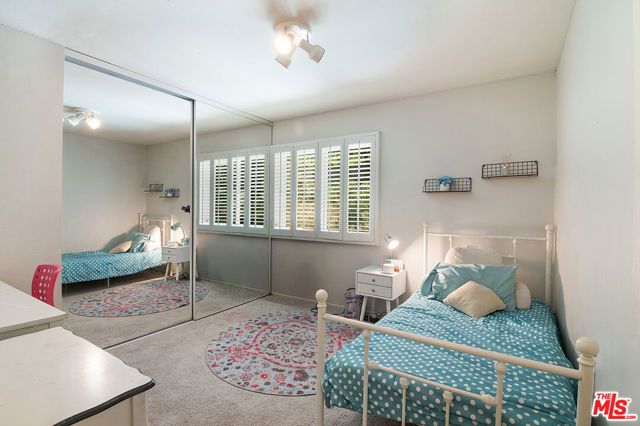 3525 Eddingham Avenue, Calabasas, CA 91302