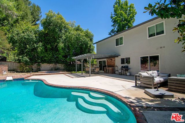 3525 Eddingham Avenue, Calabasas, CA 91302