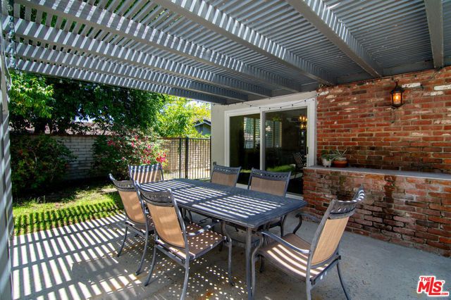 3525 Eddingham Avenue, Calabasas, CA 91302