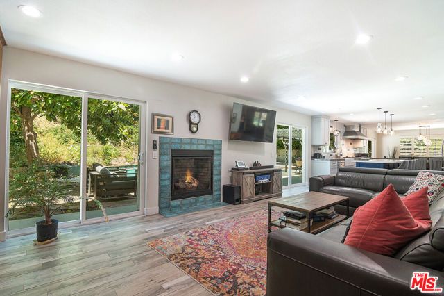 3525 Eddingham Avenue, Calabasas, CA 91302