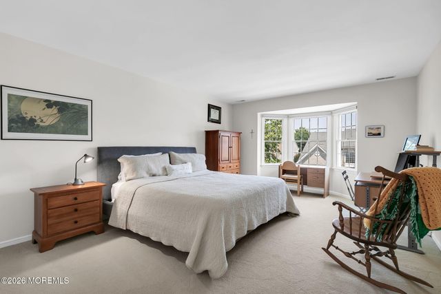 12 Windward Way, Red Bank, NJ 07701