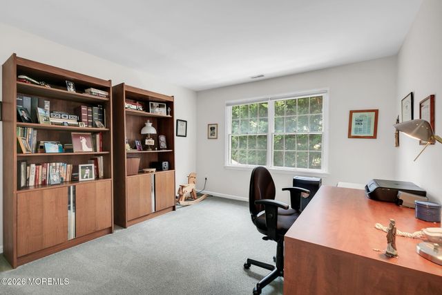 12 Windward Way, Red Bank, NJ 07701