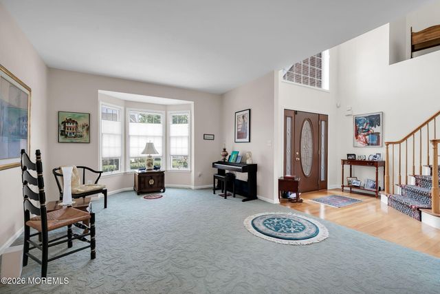 12 Windward Way, Red Bank, NJ 07701