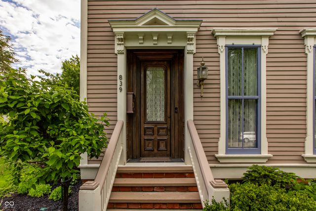 839 Broadway Street, Indianapolis, IN 46202