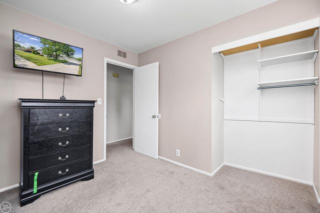22405 E Schafer Street, Clinton Twp, MI 48035