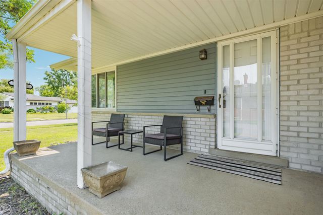 22405 E Schafer Street, Clinton Twp, MI 48035