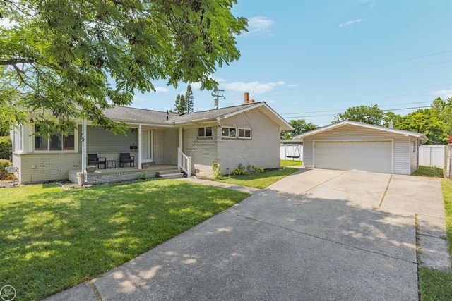 22405 E Schafer Street, Clinton Twp, MI 48035