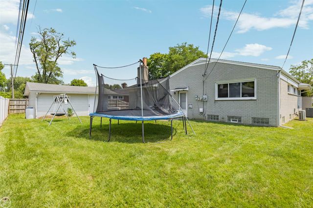 22405 E Schafer Street, Clinton Twp, MI 48035
