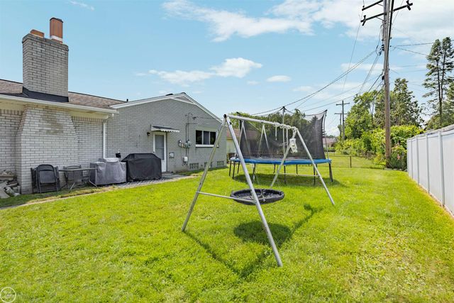 22405 E Schafer Street, Clinton Twp, MI 48035