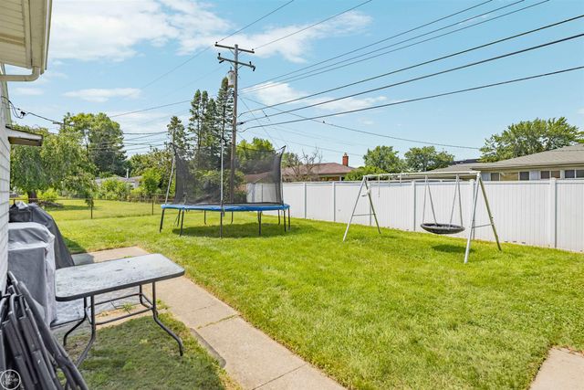 22405 E Schafer Street, Clinton Twp, MI 48035
