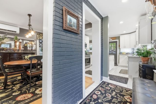 30 Swan St, Lambertville City, NJ 08530