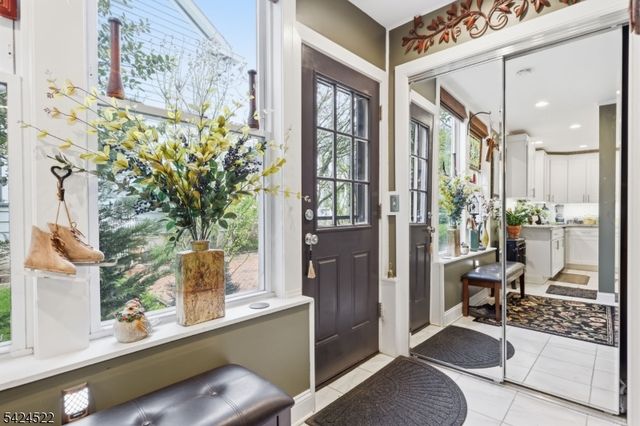 30 Swan St, Lambertville City, NJ 08530