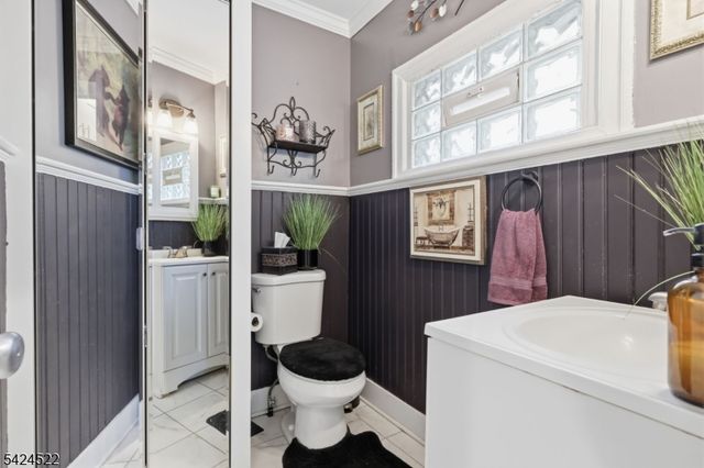 30 Swan St, Lambertville City, NJ 08530