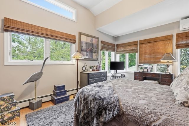 30 Swan St, Lambertville City, NJ 08530