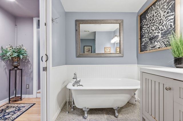 30 Swan St, Lambertville City, NJ 08530