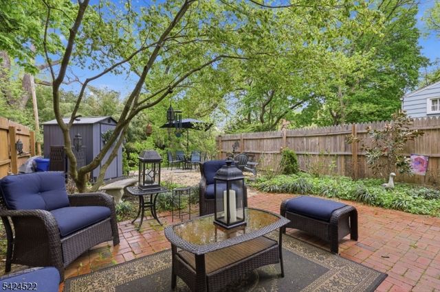 30 Swan St, Lambertville City, NJ 08530