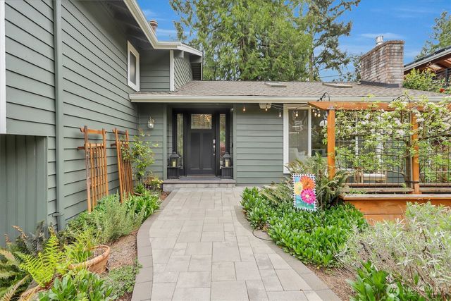 2212 186th Avenue NE, Redmond, WA 98052