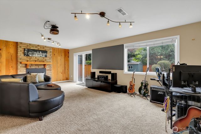 2212 186th Avenue NE, Redmond, WA 98052