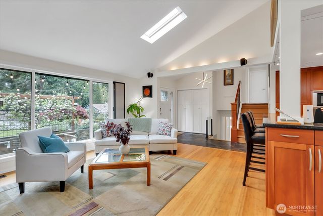2212 186th Avenue NE, Redmond, WA 98052
