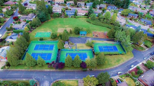 2212 186th Avenue NE, Redmond, WA 98052