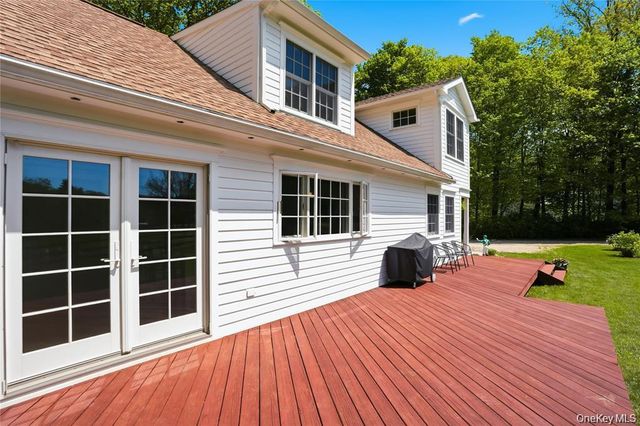 11 Haggerty Hill Road, Rhinebeck, NY 12572