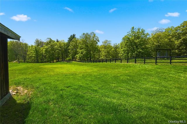 11 Haggerty Hill Road, Rhinebeck, NY 12572