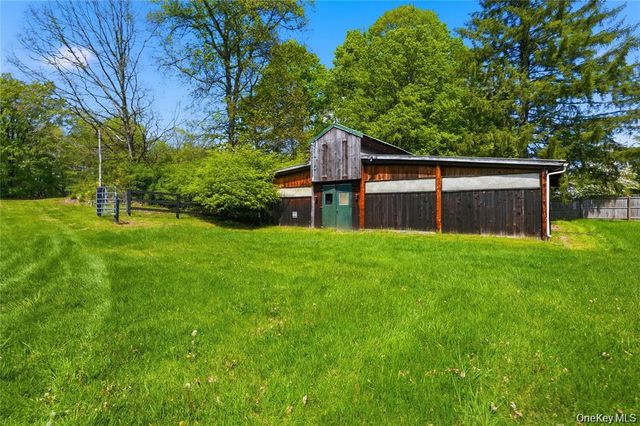 11 Haggerty Hill Road, Rhinebeck, NY 12572