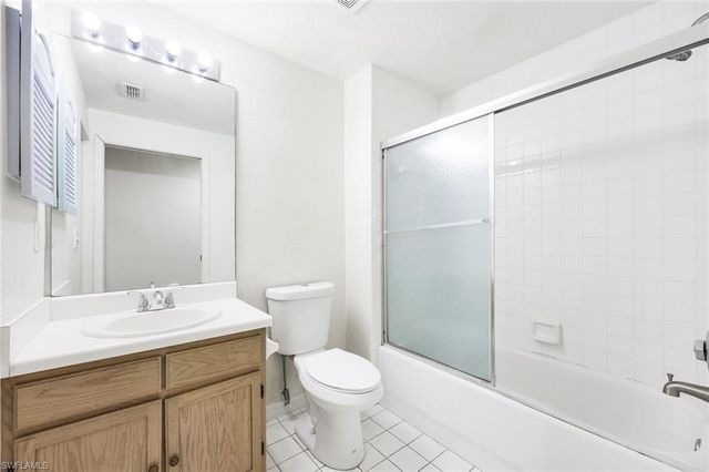 4620 Saint Croix LN # 911, Naples, FL 34109