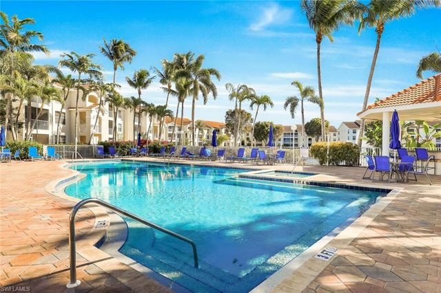 4620 Saint Croix LN # 911, Naples, FL 34109