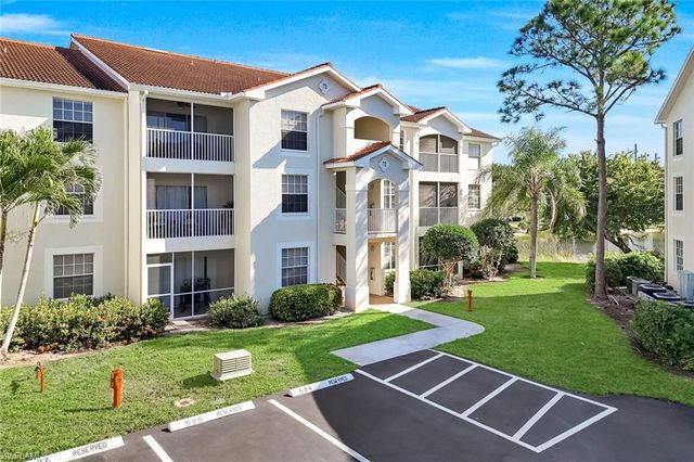 4620 Saint Croix LN # 911, Naples, FL 34109