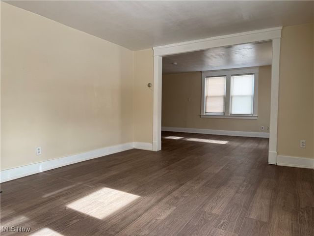 838 Woodbine Avenue SE, Warren, OH 44484