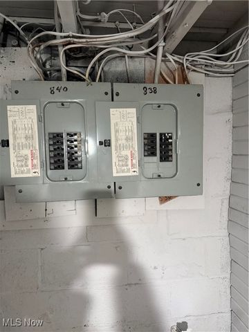 838 Woodbine Avenue SE, Warren, OH 44484