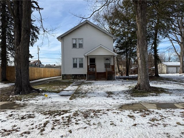 838 Woodbine Avenue SE, Warren, OH 44484