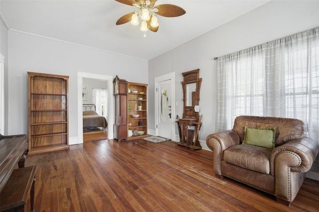 1201 W REYNOLDS STREET, Plant City, FL 33563